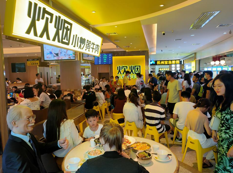 湘菜排队之王,湘菜排队王又开新店下楼直达