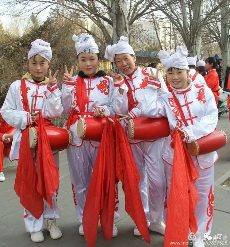 安塞腰鼓舞蹈视频欣赏,安塞腰鼓舞台表演图片