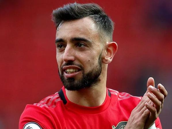 丁丁当选英超赛季最佳球员,英超十佳球中场