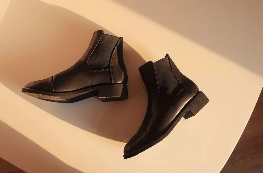 春夏必备三款鞋子品牌大全,秋季潮鞋高颜值推荐