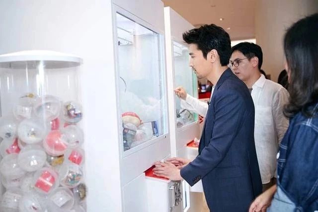 男性喜欢时尚，女性喜欢化妆，小红书给互联网带来了什么变化