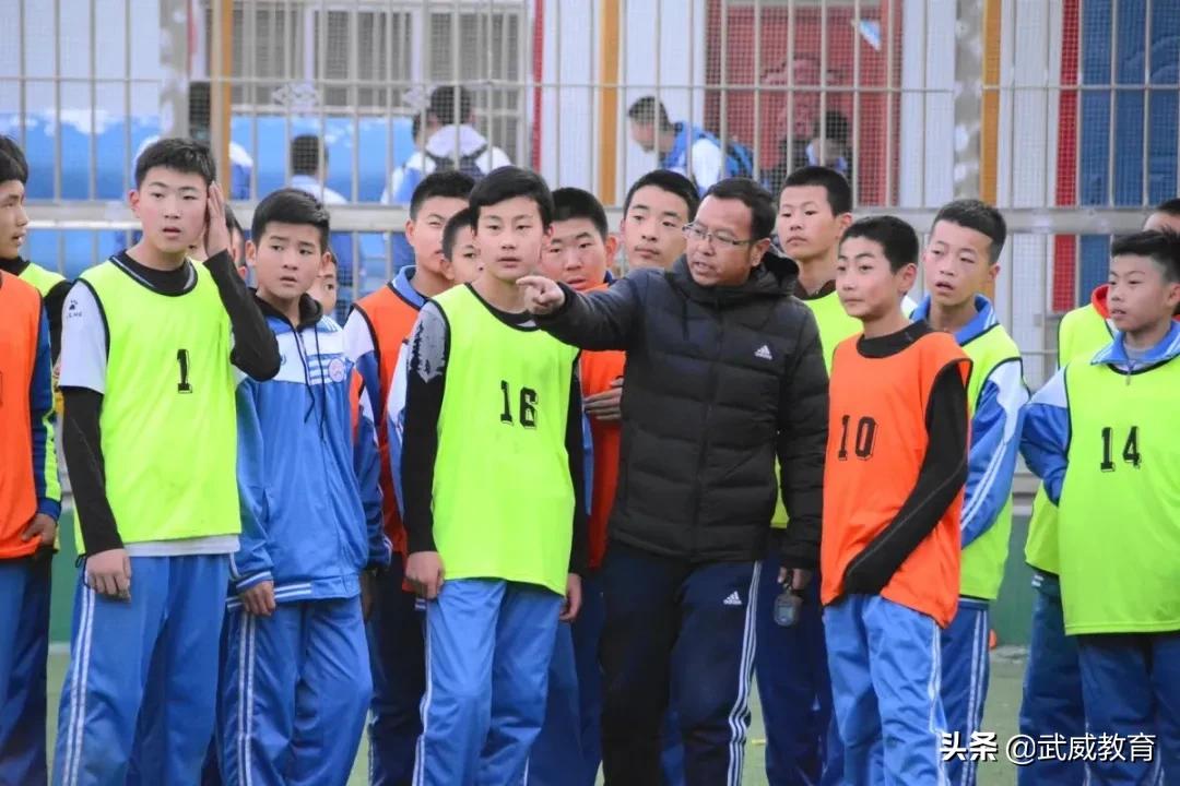 如何成为青少年足球特色学校,小足球怎么弄