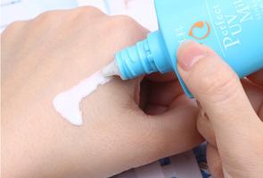 脸晒伤军训怎么防晒,什么防晒防止晒黑军训