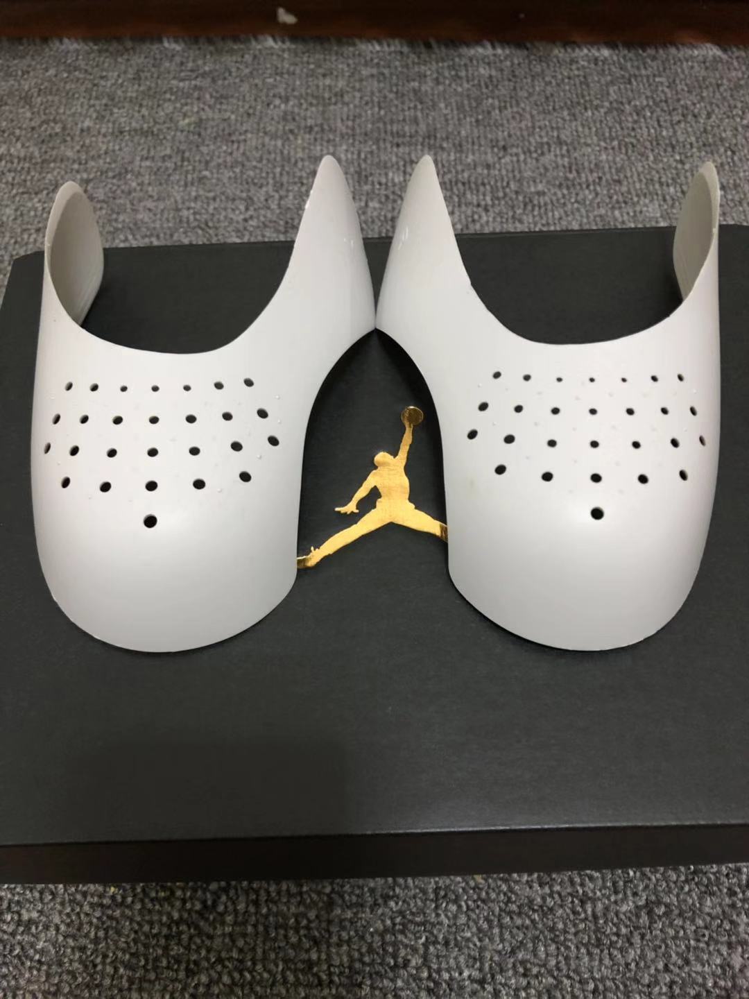 一双aj1低帮大概多重,几双比较火的aj1