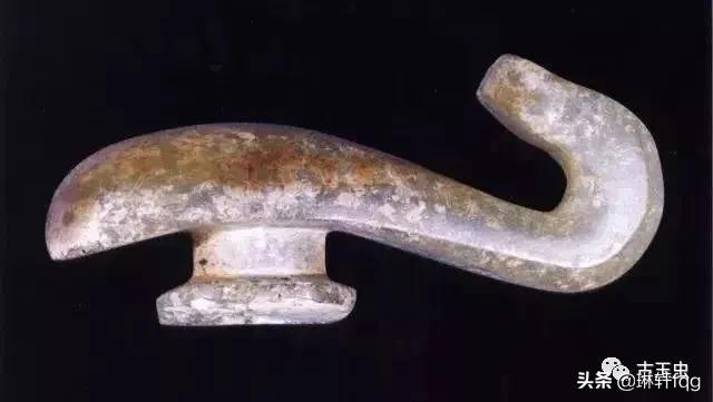 古玉孔道内外包浆沁色一致,古玉有沁色好还是无沁色好