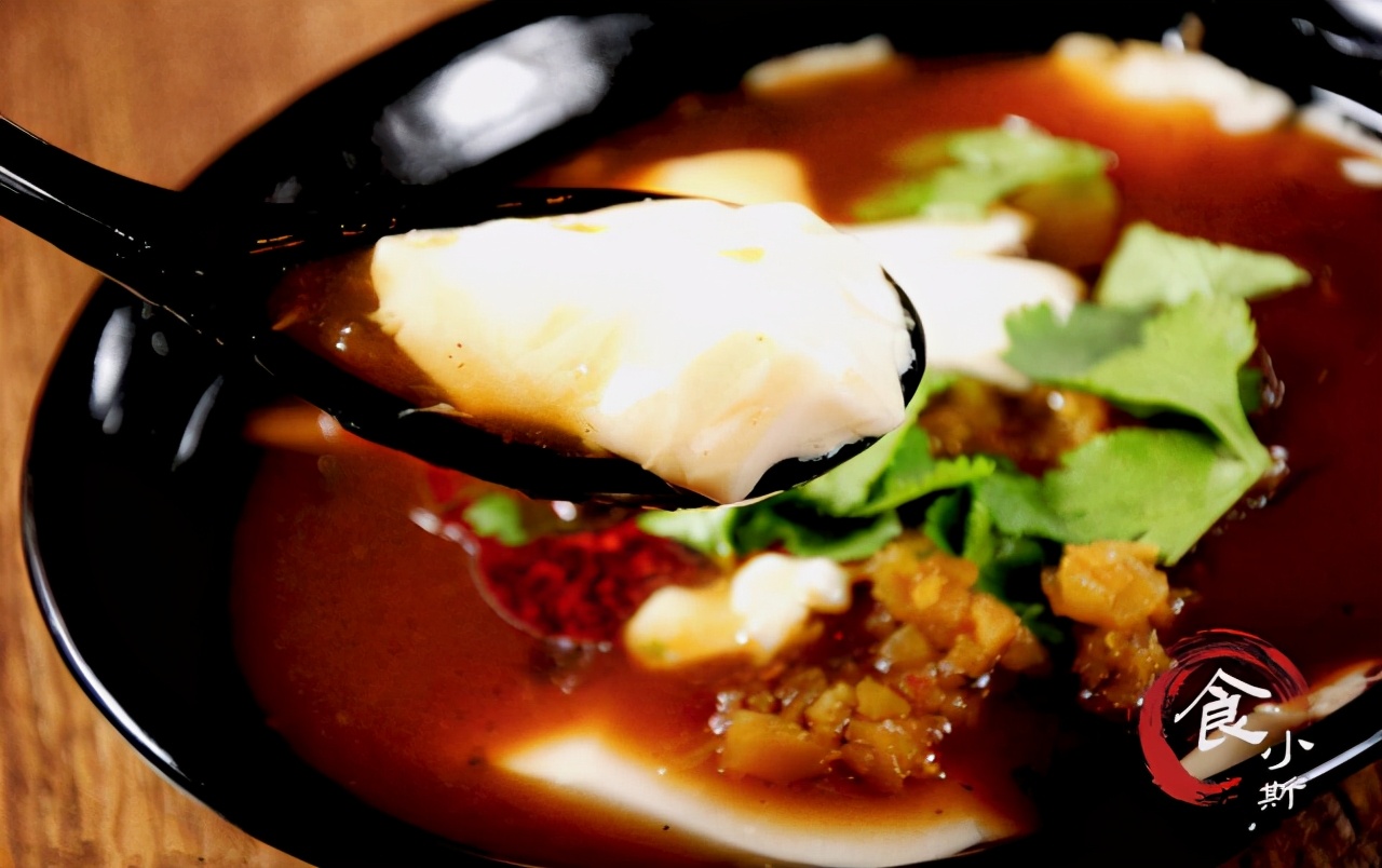 自制的豆腐脑美味可口,自制豆腐脑简单易学零失败