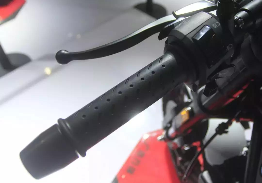 mini科尔维特多少钱一辆,克尔维特兰博300复古跑车