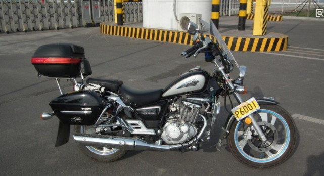 这辆平民版“哈雷太子车”配电喷500公里续航，仅1.18万