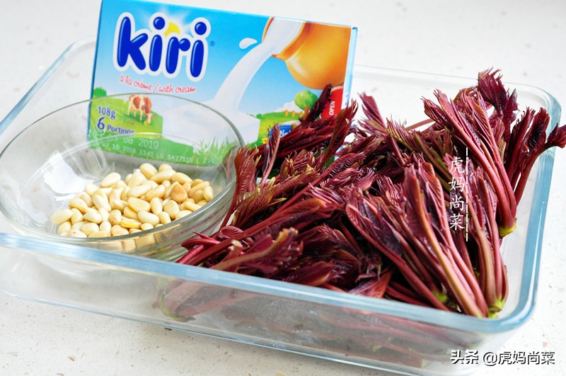 香椿面包正宗做法,香椿芽怎么烫着吃好吃