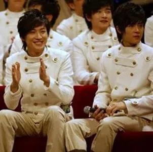 知名艺人自杀后,他的父母却被网暴了