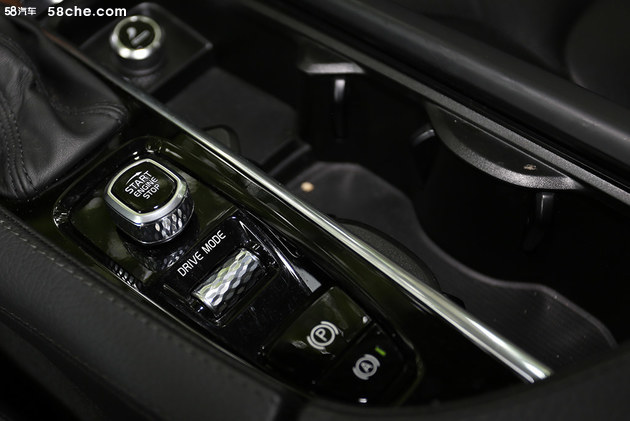 沃尔沃最新款suv19万左右,沃尔沃最新款suv安全测试