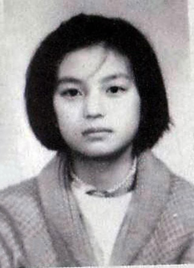 赵薇19岁到44岁的容颜变化,42岁赵薇出席盛典视频