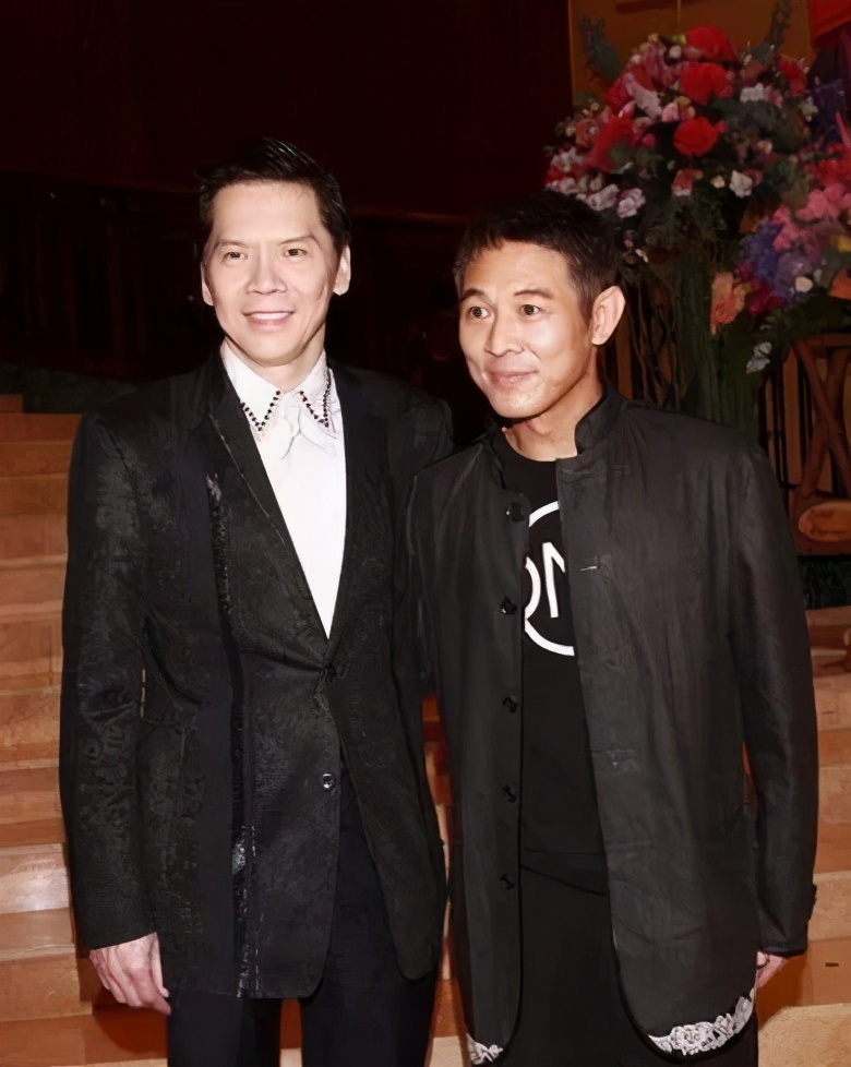 李小龙传奇最后他跟谁结婚了,李小龙的两位红颜知己