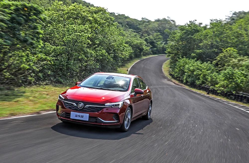 别克威朗20款20t试驾,驾驶别克威朗