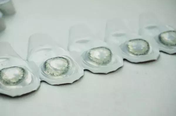 如何挑选适合自己的美瞳,新手如何选择适合自己的美瞳