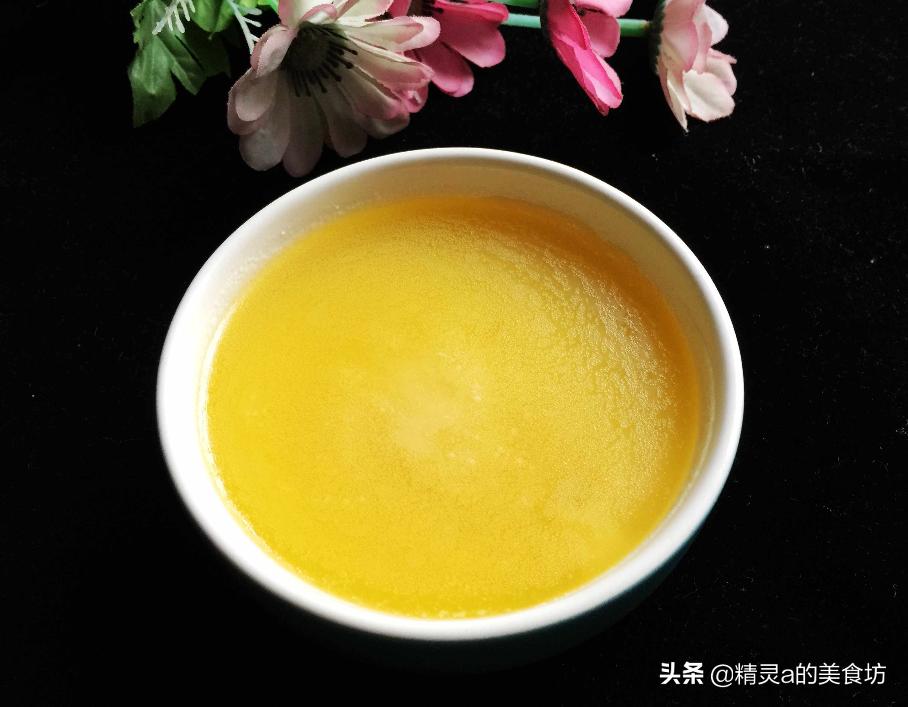 熬鸡油，直接下锅就大错特错啦！学会这一招，颜色澄黄，味道香浓