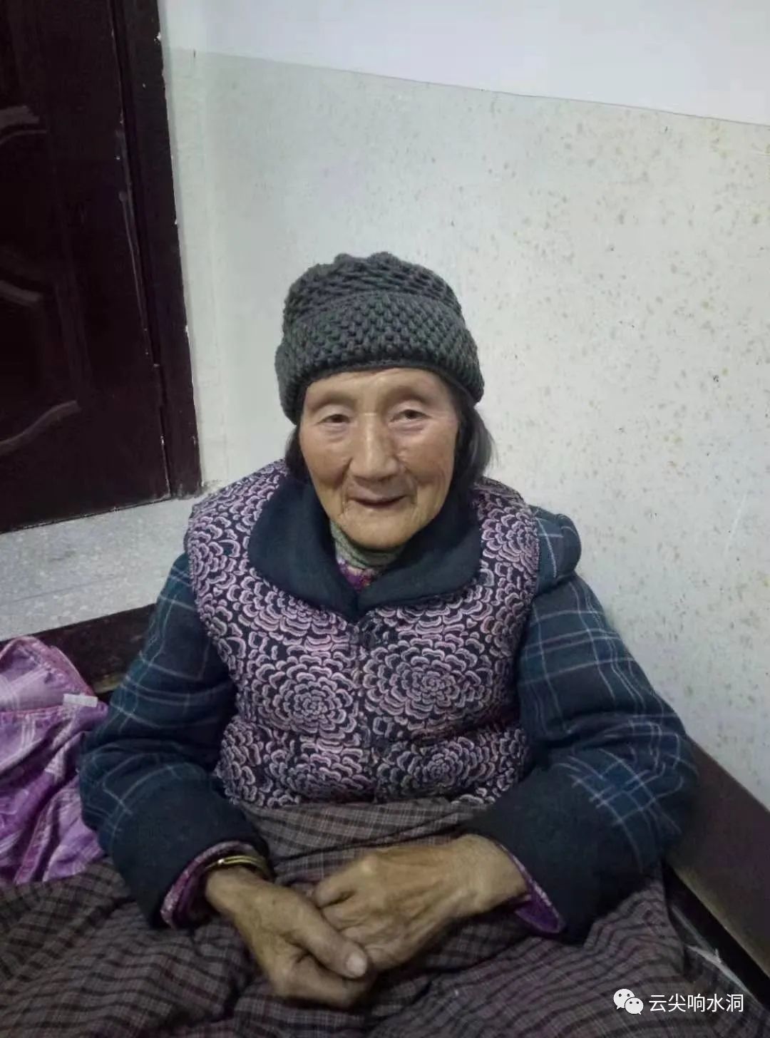 接生婆接生孩子,接生婆助产母子平安