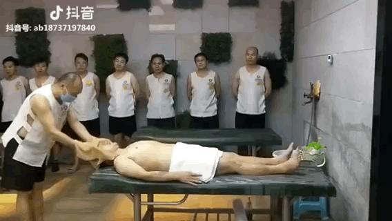 南方人觉得搓澡很恶心怎么办,南方人去北方搓澡能搓出多少泥