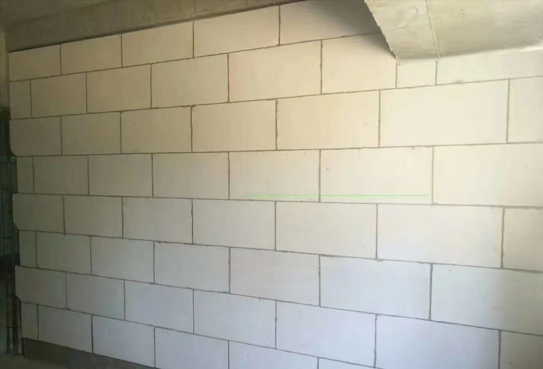 泡沫混凝土自保温砌块到底好不好用，符不符合标准看看实际情况吧