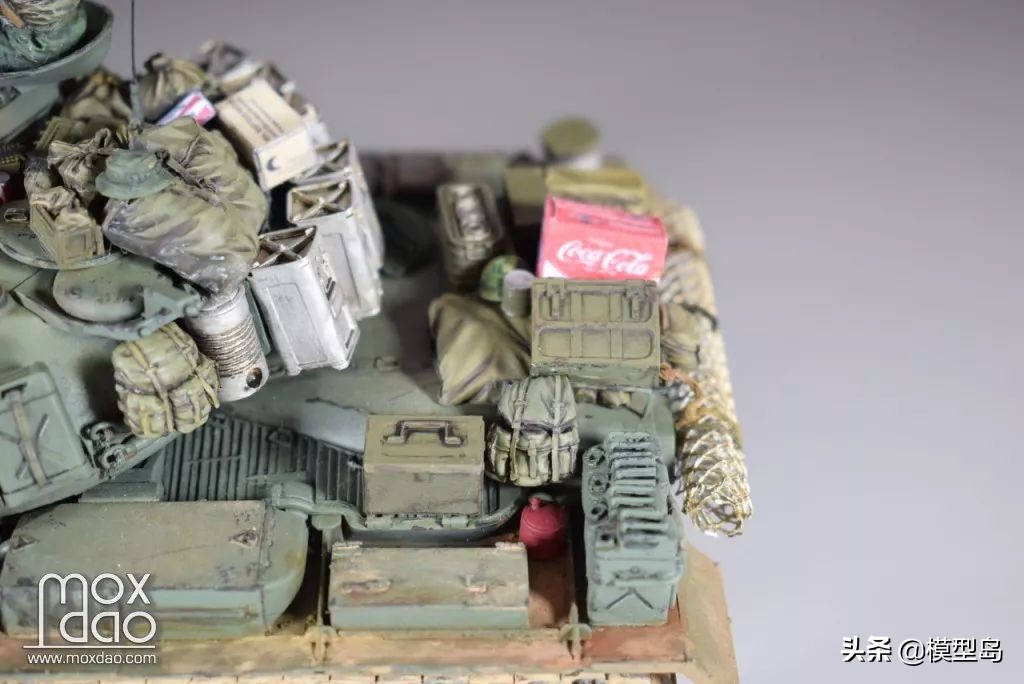 t34-85中型坦克模型,现代1:35主战坦克模型