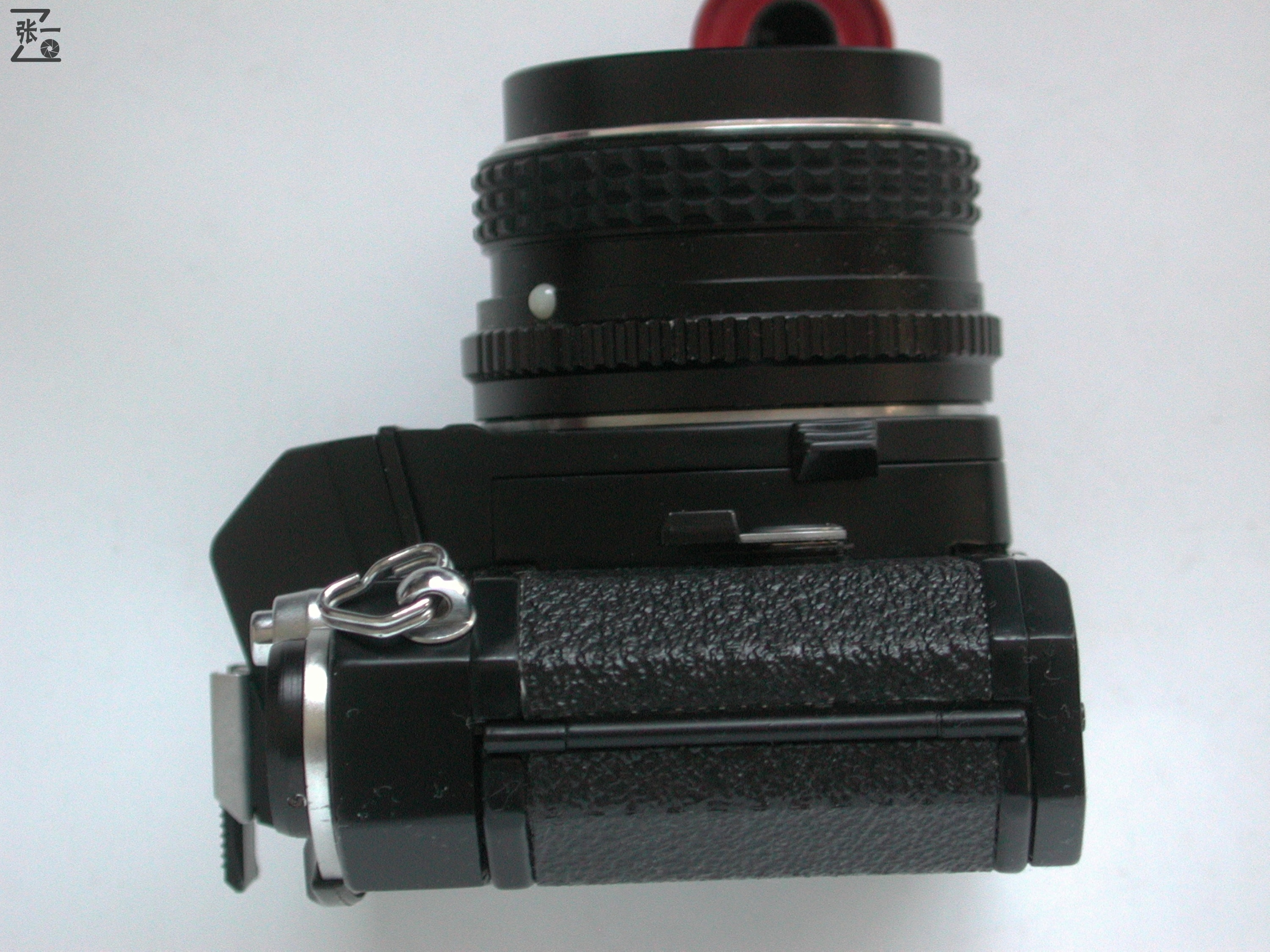 中国重庆生产的明佳MingcaMCK1000单反照相机