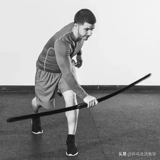 运动初学者怎么在训练中收紧核心,运动器械的正确锻炼方法