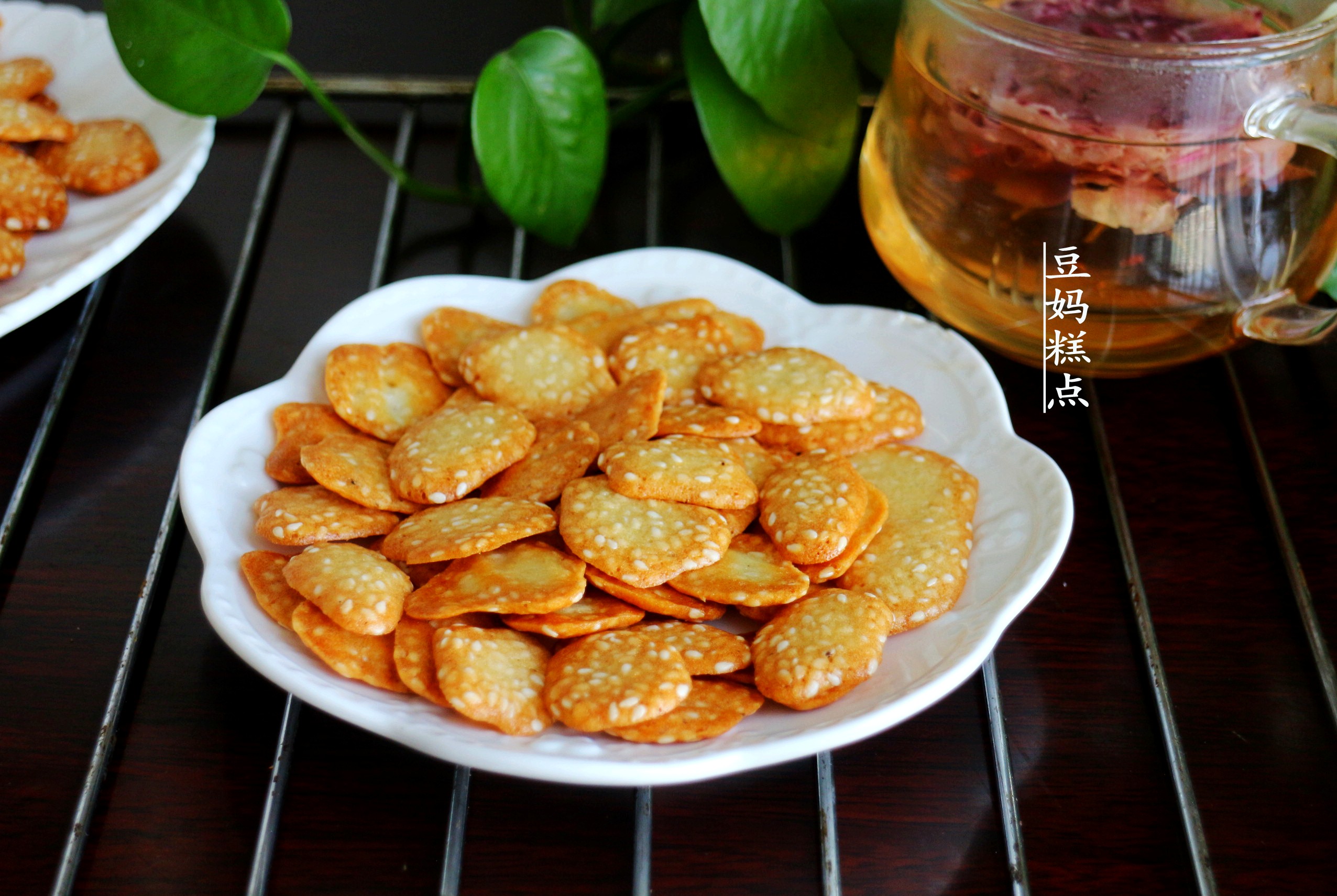 怎么在家做简单的芝麻薄饼,芝麻面糊饼怎么做