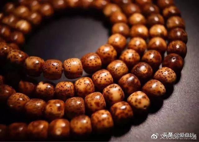 滴血莲花菩提盘玩前后对比效果图,21颗菩提手串盘玩