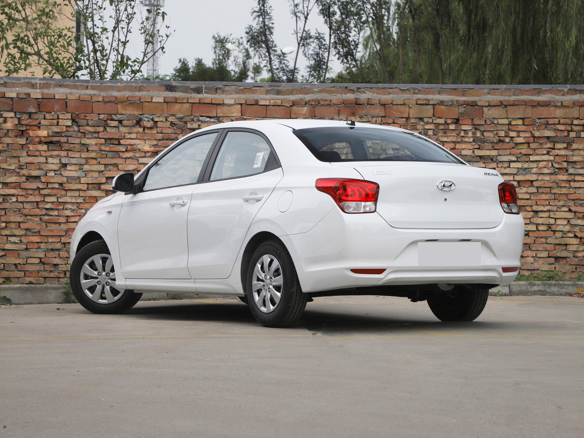 售价不到5万，车重不到1吨的“买菜车”，真的适合代步吗？