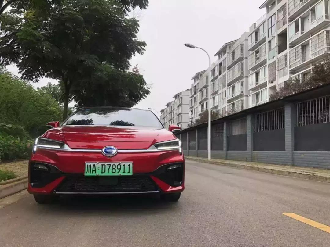 广汽新能源AionS：我不要你觉得，我要我觉得