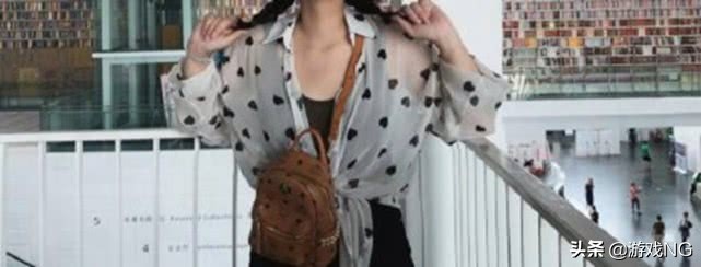 斗鱼第一抗压女主播，不慎露脸吓退土豪？弹幕狂刷“守护奶奶”