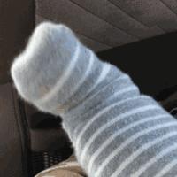 天又双叒冷了！娃的帽子、围巾、袜子等这样买，安全、科学又省钱