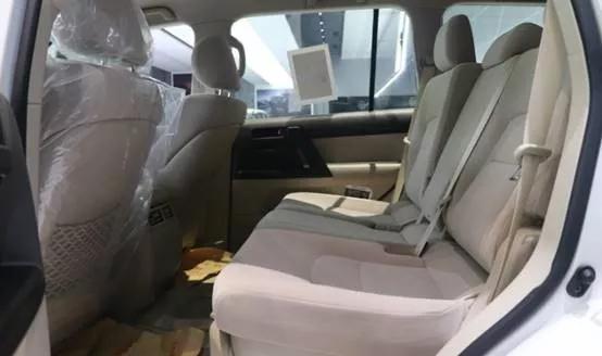 陆巡4.0丐版5座详细介绍,2020陆巡丐版真实最低价