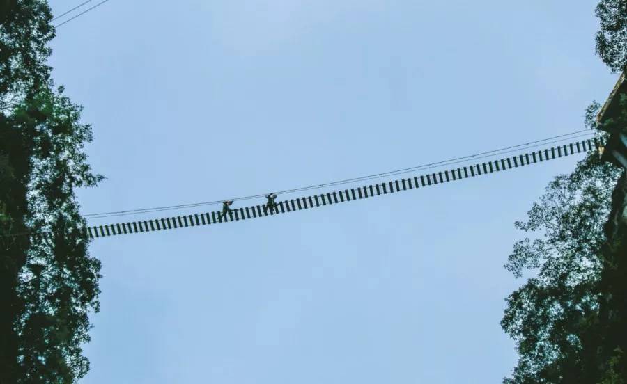 阿依河团购门票,阿依河门票优惠是要线下买票吗