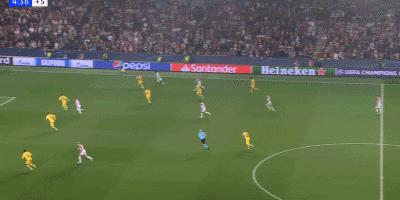 技战足球复盘,深度分析巴萨赢4球