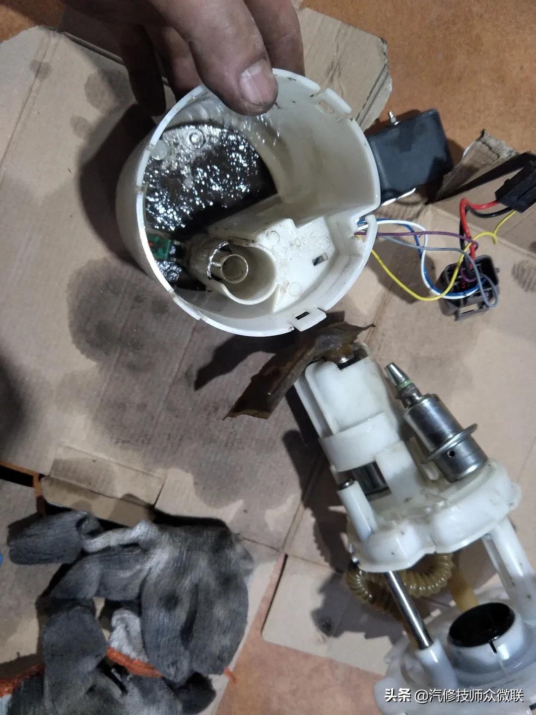 雪佛兰油箱加油老跳枪咋回事,雪佛兰乐风油箱加油老跳枪咋回事