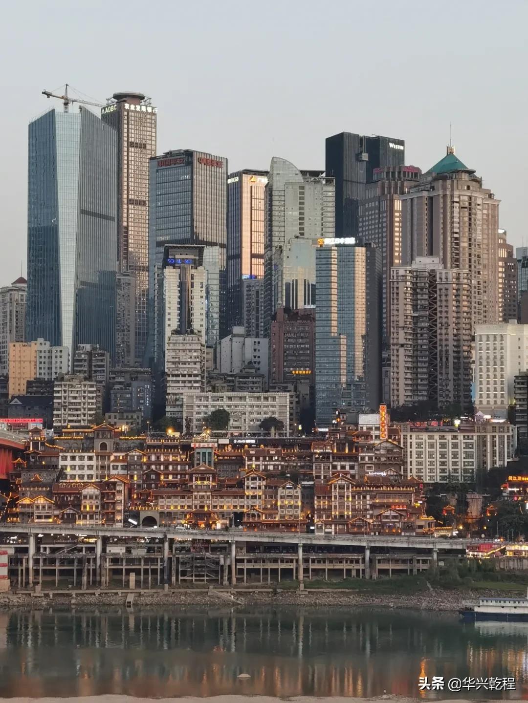 手机摄像头与相机镜头有什么区别,手机摄像头双镜头的作用