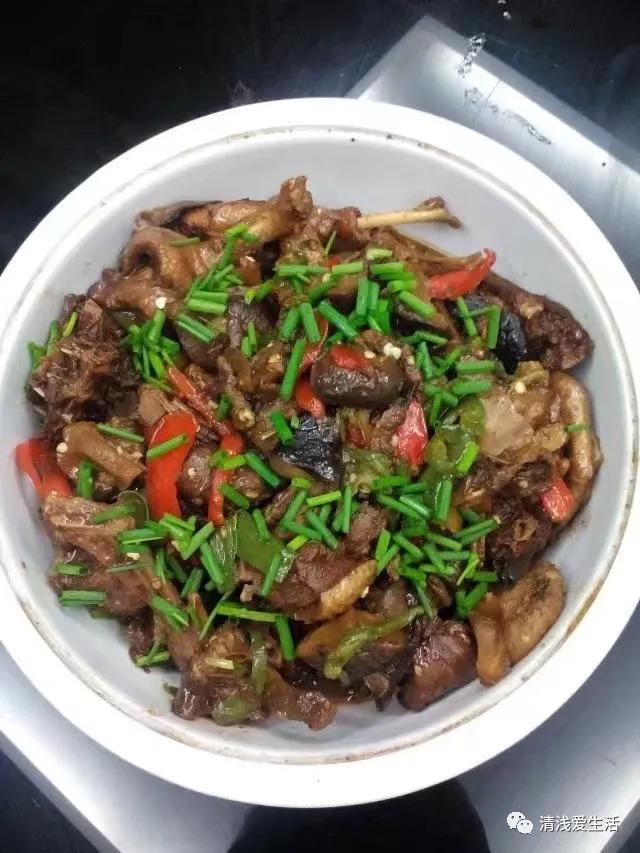 自己晒笋干的做法需要煮多久,晒笋干遇到阴雨天