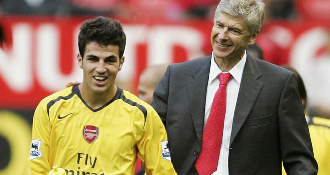 从队长到叛徒,16岁成名的他获得过无数的荣誉,却换不来一句原谅