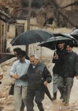 为中国“驱逐病魔”美国人马海德：娶了“延安第一美女”你知道吗