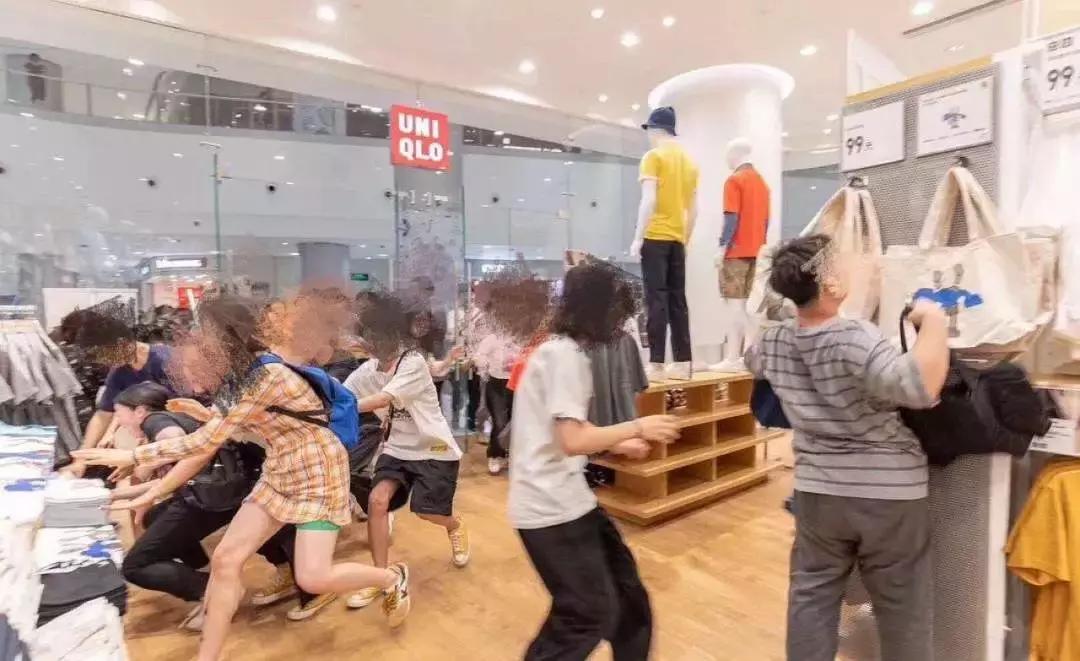 优衣库联名t恤有哪些,优衣库哆啦a梦联名t恤货号