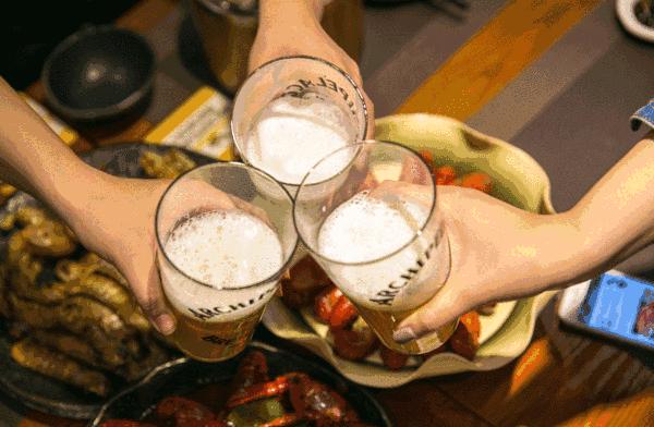 爱在17烟台视频,爱在17路夜景