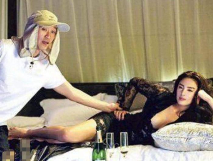 当年周星驰经典片段,周星驰客串30秒视频