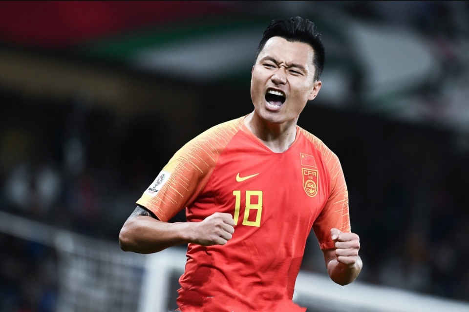 国足为啥一直进步不了,郜林赛后评价国足