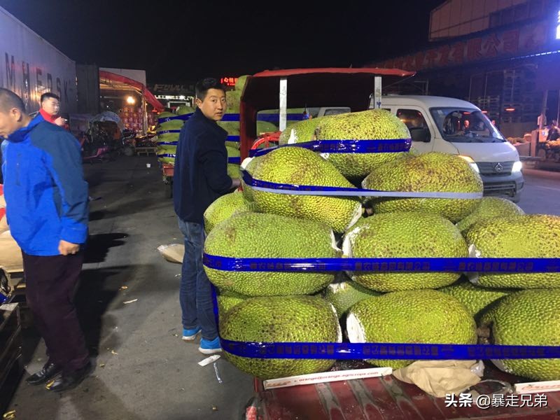 凌晨3点水果市场,贵阳水果批发市场樱桃价格