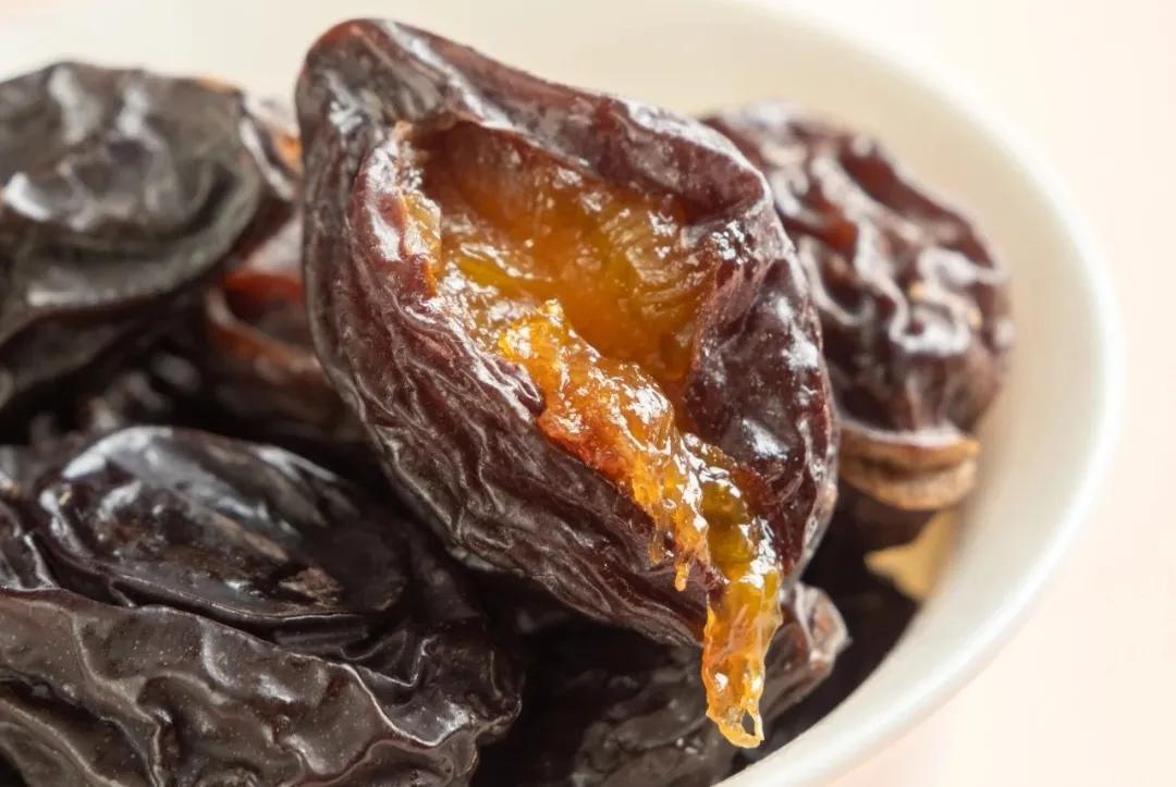 喀什比较好的烤羊肉店,喀什烤羊肉最好吃的地方