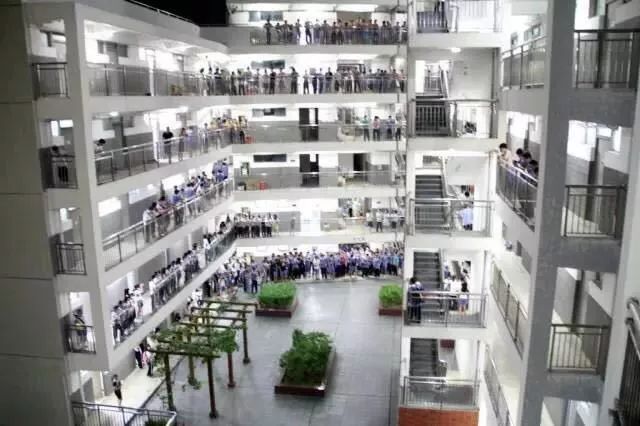 “在红岭中学就读是一种怎样的体验?”