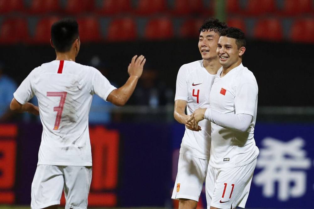 艾克森国家队努力瞬间,艾克森庆祝祖国