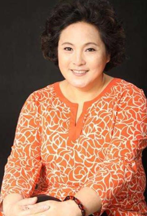 囧妈里的妈妈们,囧妈中妈妈是谁扮演的