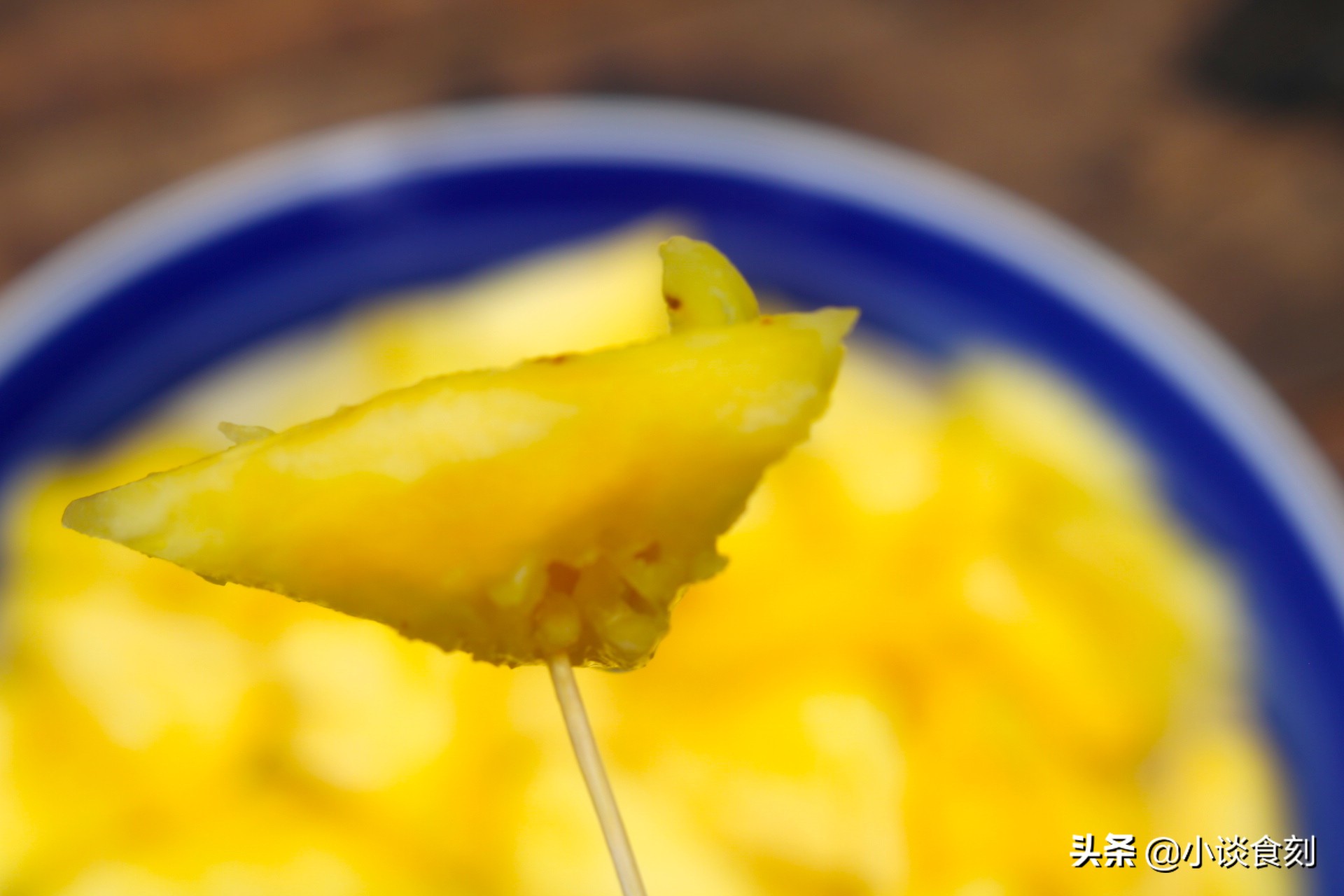 用盐水泡菠萝的正确方法,用盐水泡菠萝正确方法